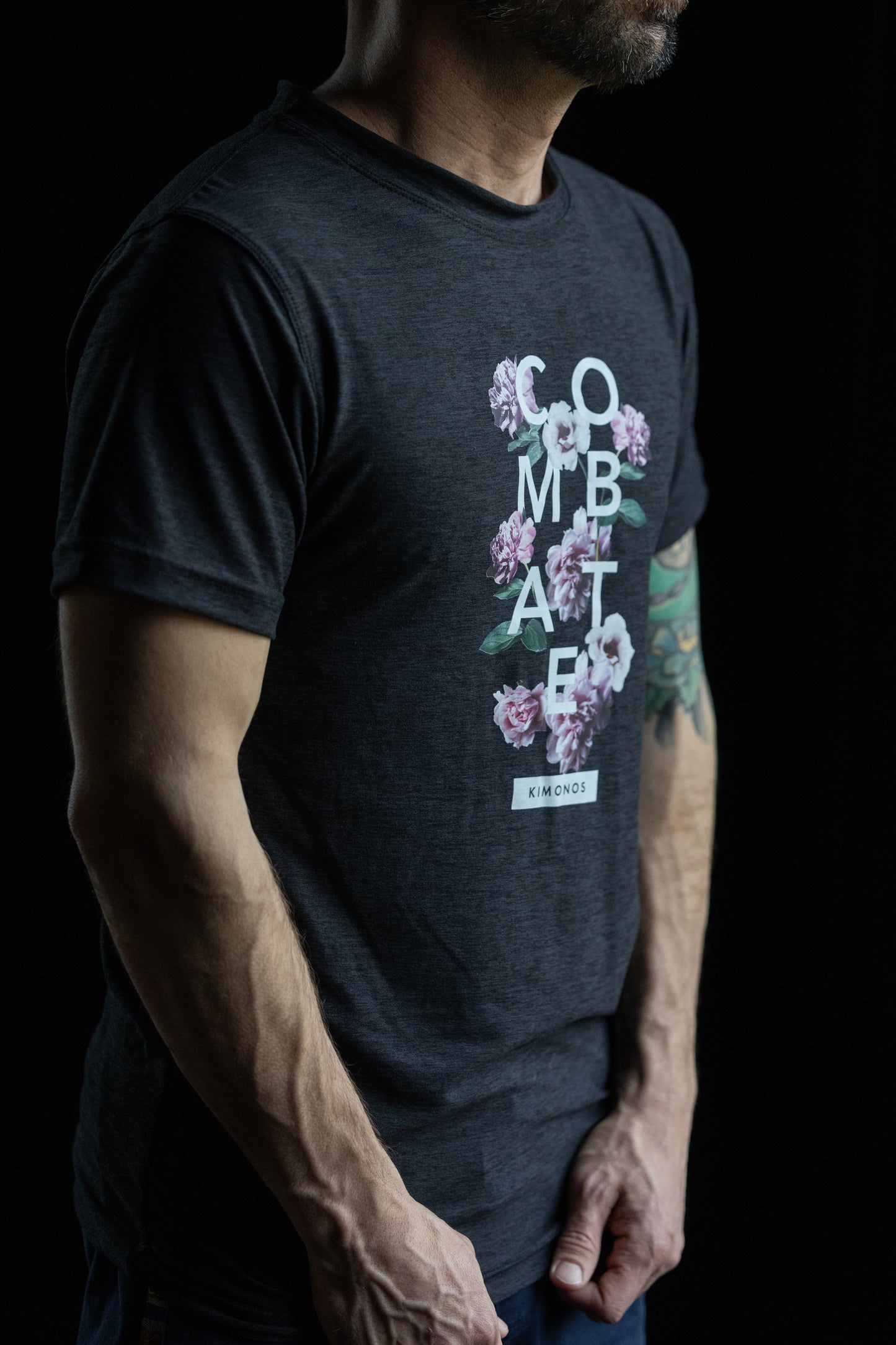 Combate Flower Sweep Tee