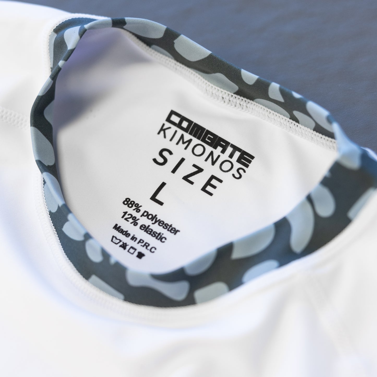 Combate Pro-Fit Legacy Rash Guard